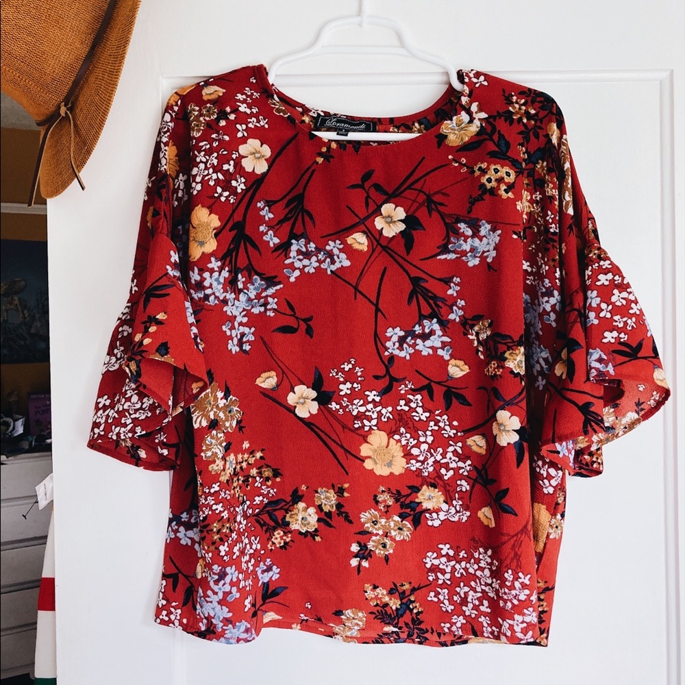 Gorgeous ruffle sleeved blouse